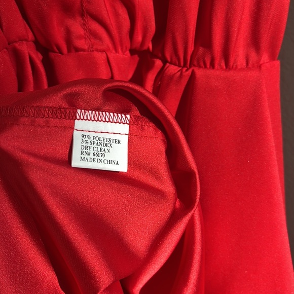 Red Mini Dress 💃🏻 - Picture 7 of 8